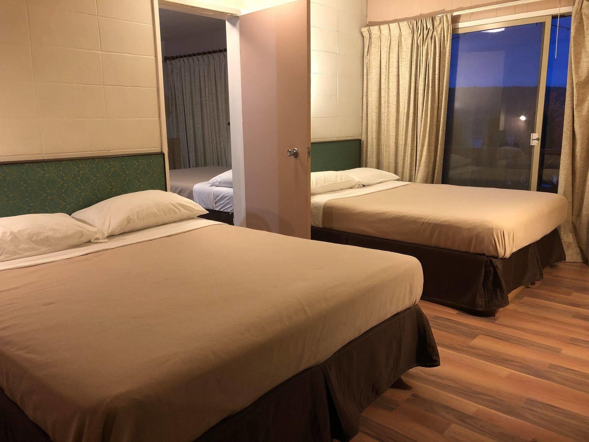 Holiday House Motel Ladysmith Luaran gambar